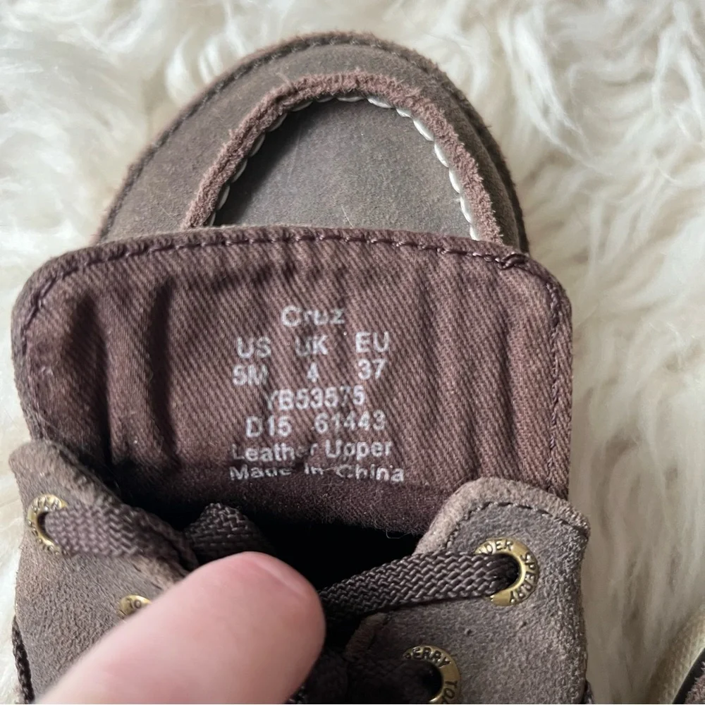 Gray Sperry Topsider size 5